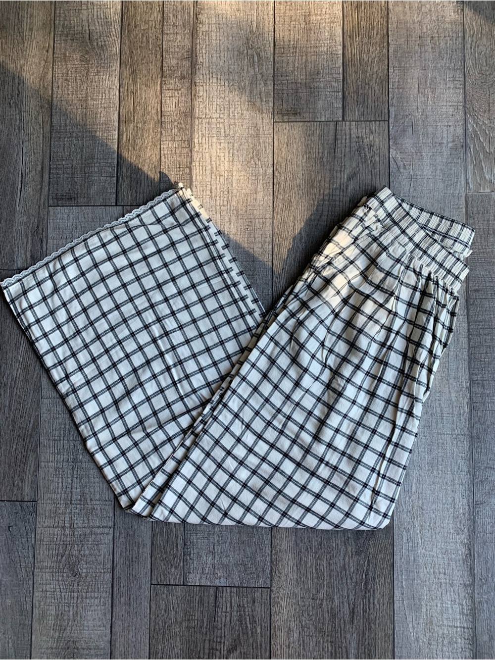 NEW! aerie White and Black Plaid Wide-Leg Pajama Pants